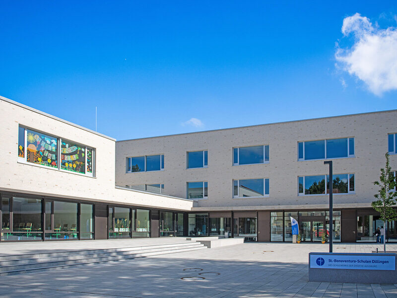 Einweihung des Bona-Campus