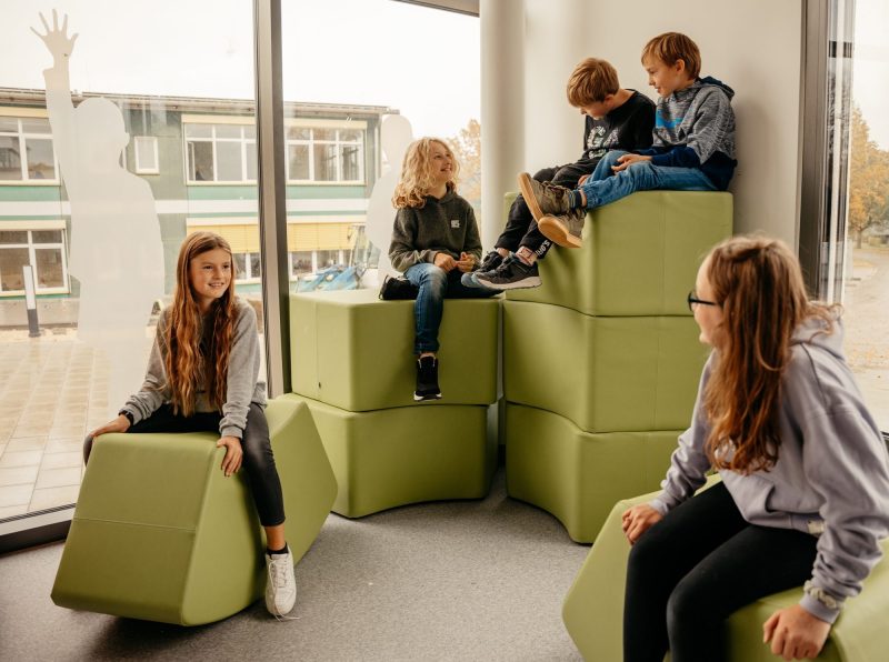 Flexible Lernumgebung mit Sitzwürfeln, ULI-Schulmodell Augsburg